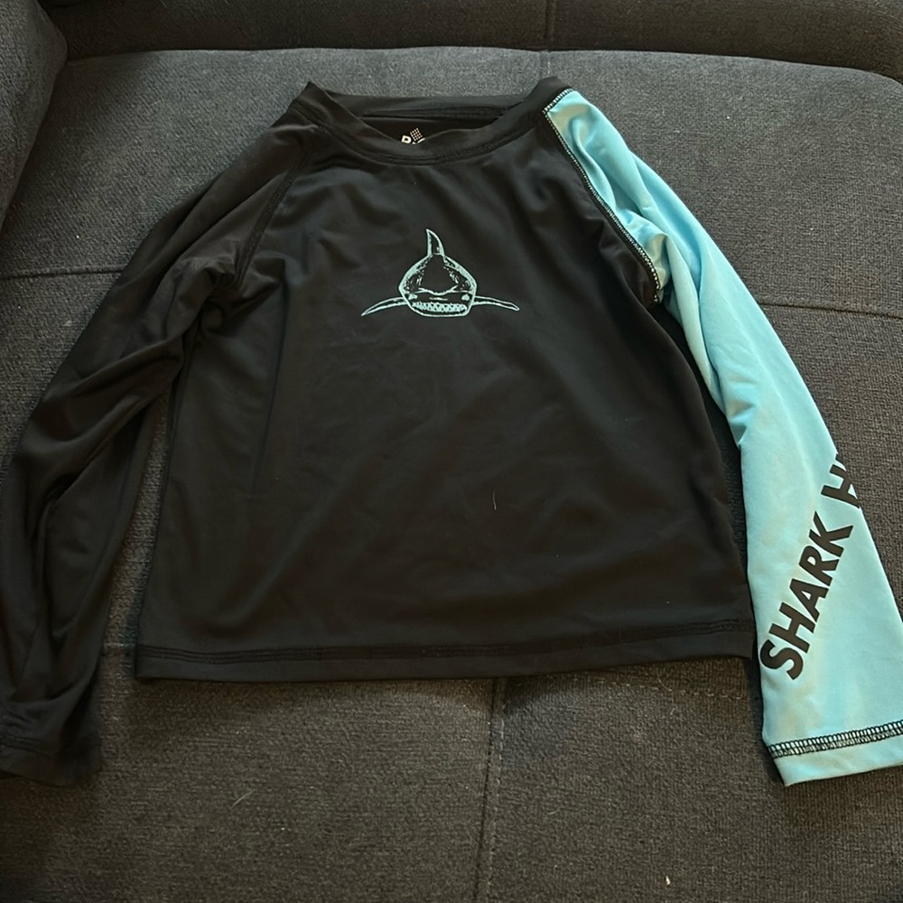 Two rash guards size 4T